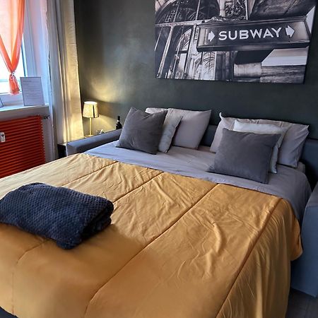 Apartament Bon Bon Del Centro No Ztl A Due Passi Da Piazza Alfieri Asti Zewnętrze zdjęcie